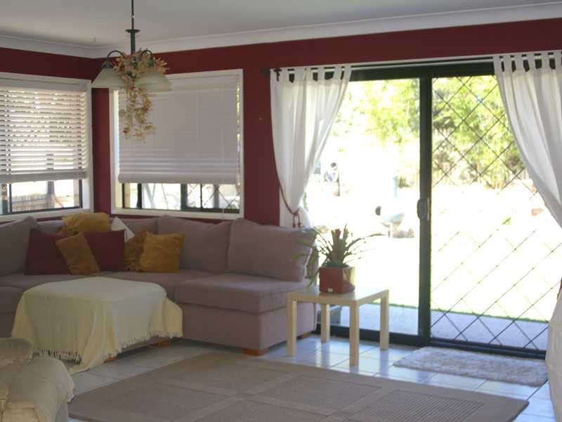 14 Calverton Court, Brassall QLD 4305