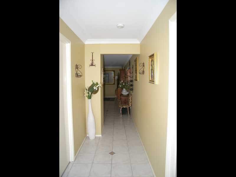 14 Calverton Court, Brassall QLD 4305