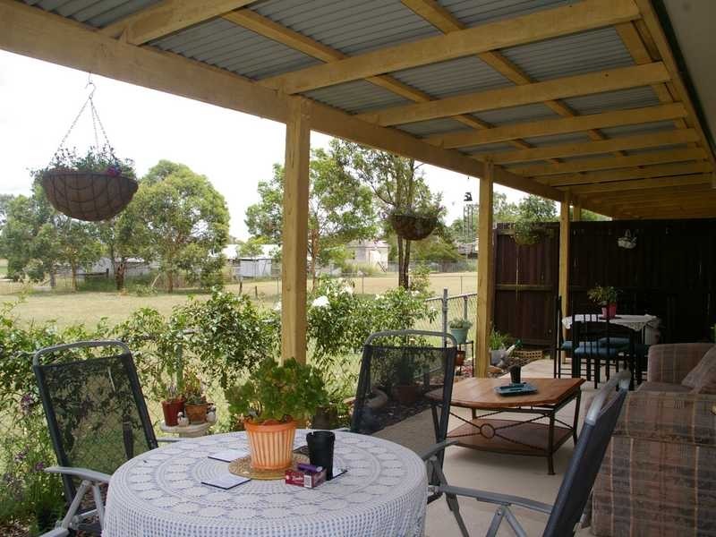One Mile QLD 4305