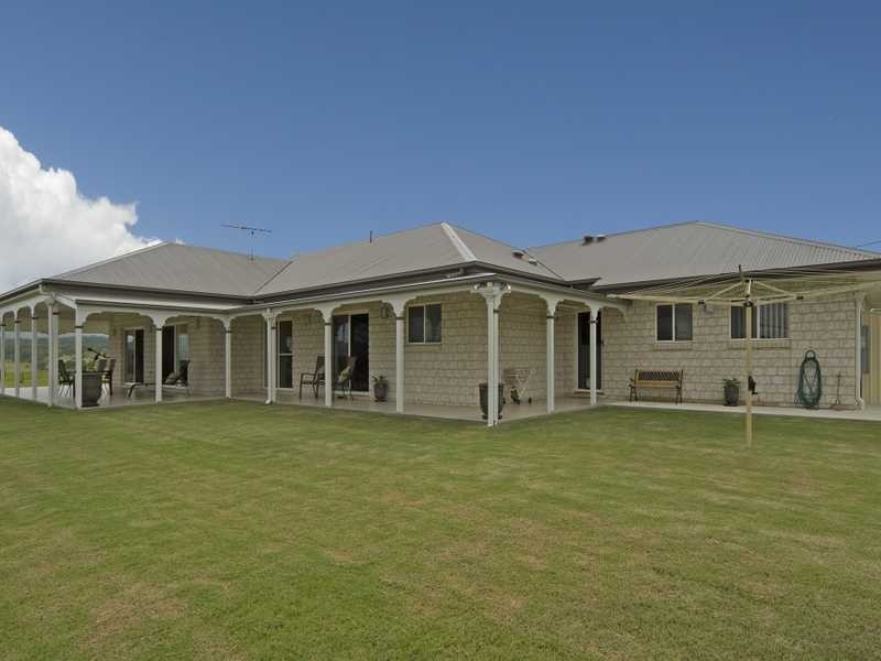 Peak Crossing QLD 4306