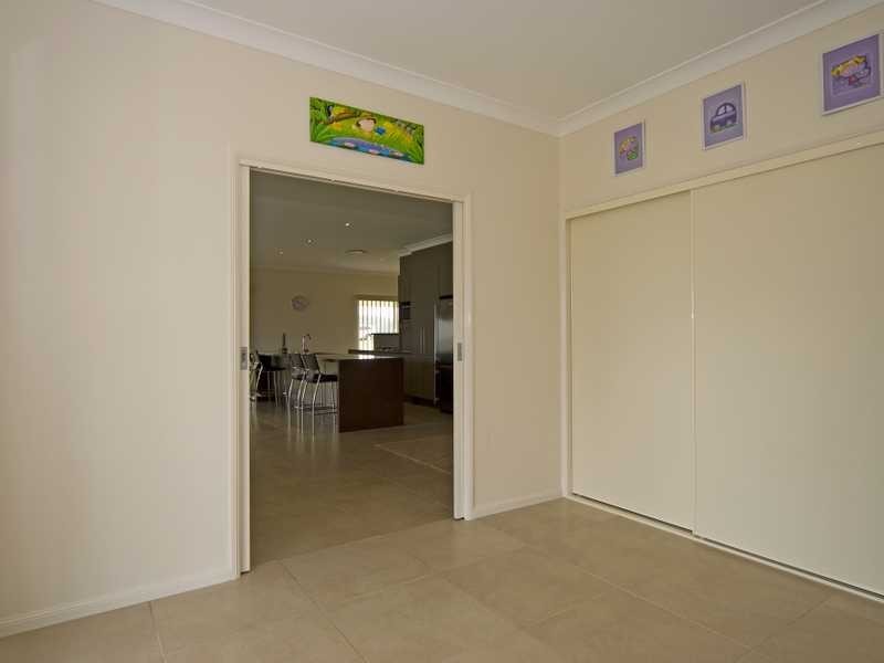 Peak Crossing QLD 4306