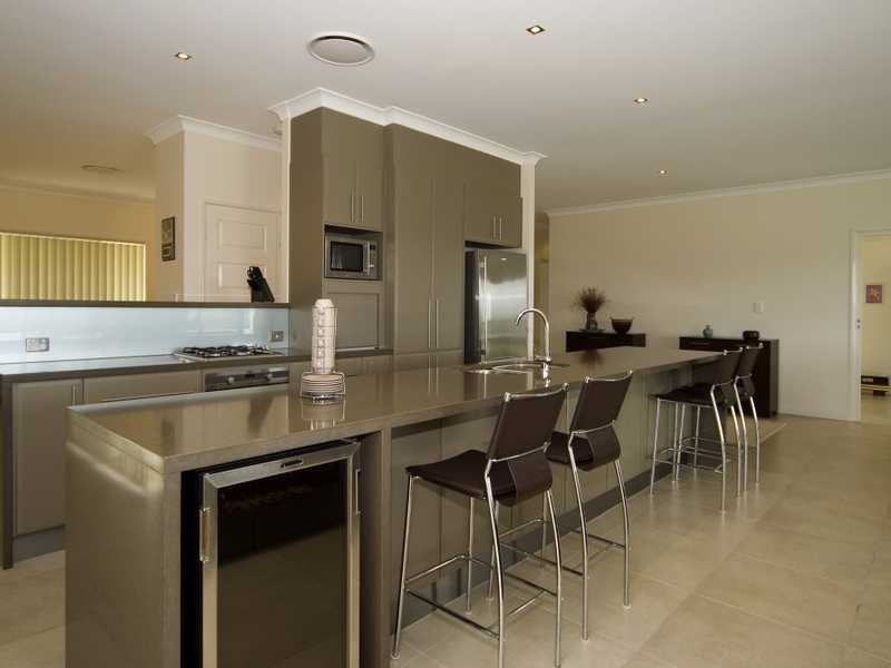 Peak Crossing QLD 4306