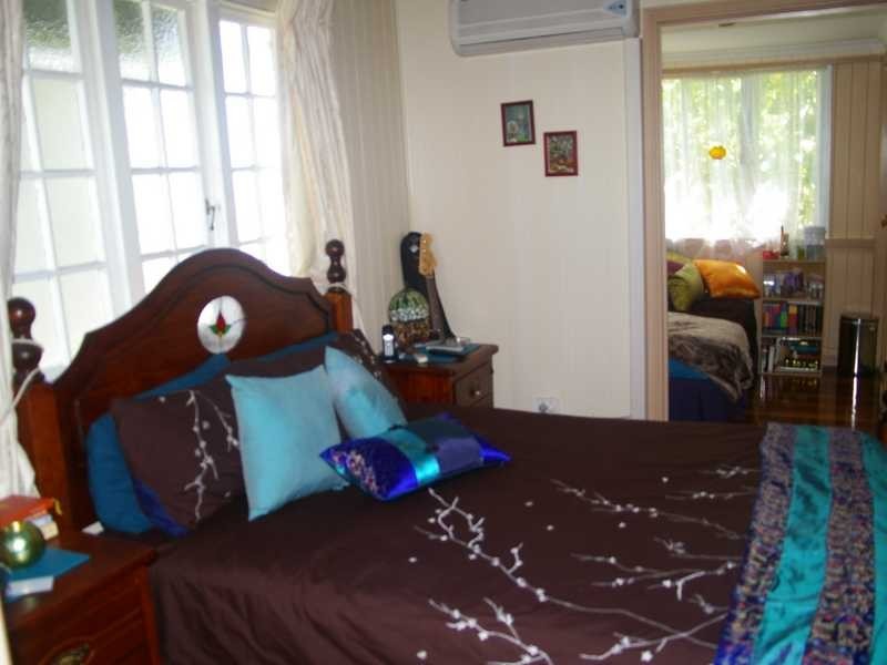 Newtown QLD 4305