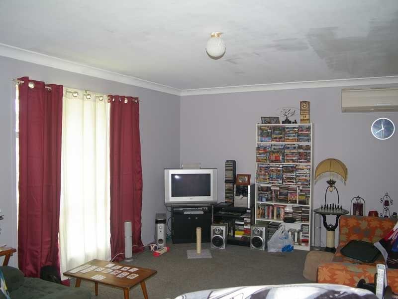 Blackstone QLD 4304