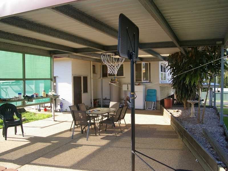Blackstone QLD 4304