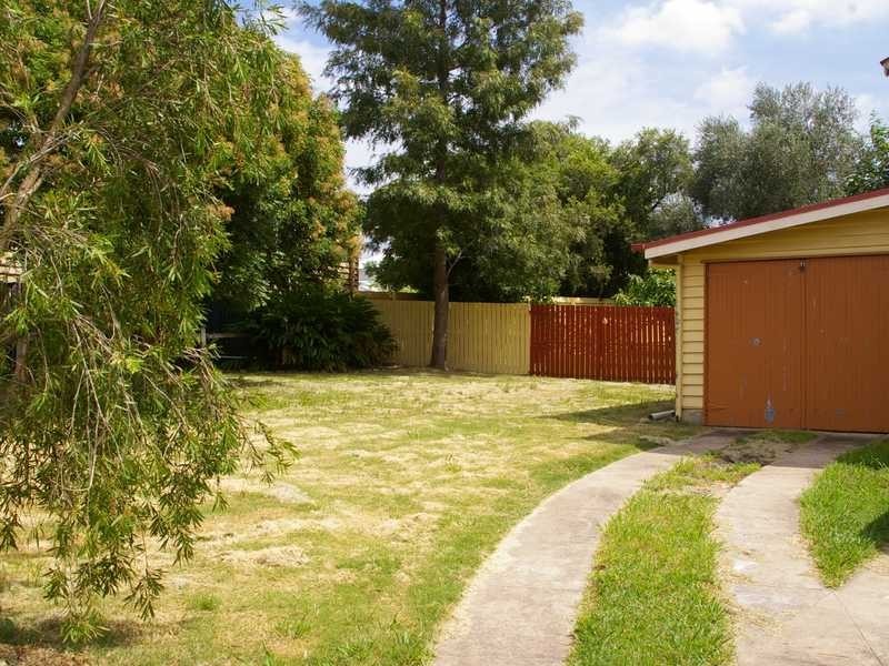 North Booval QLD 4304