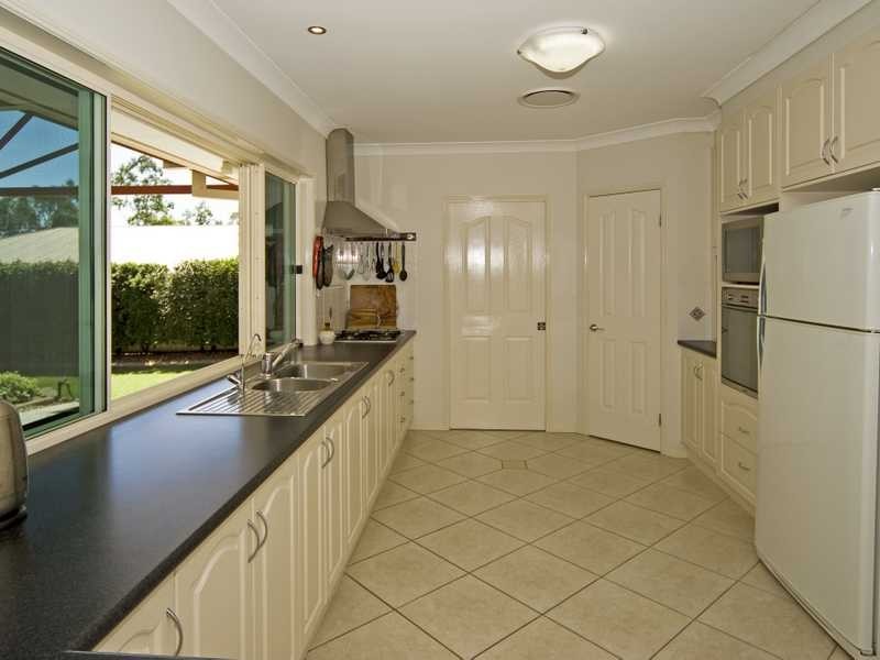 Flinders View QLD 4305