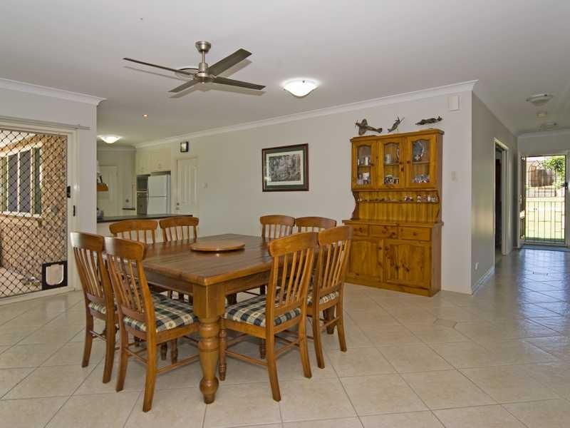 Flinders View QLD 4305