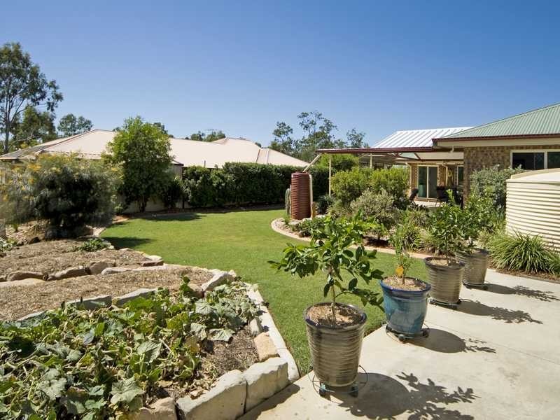 Flinders View QLD 4305