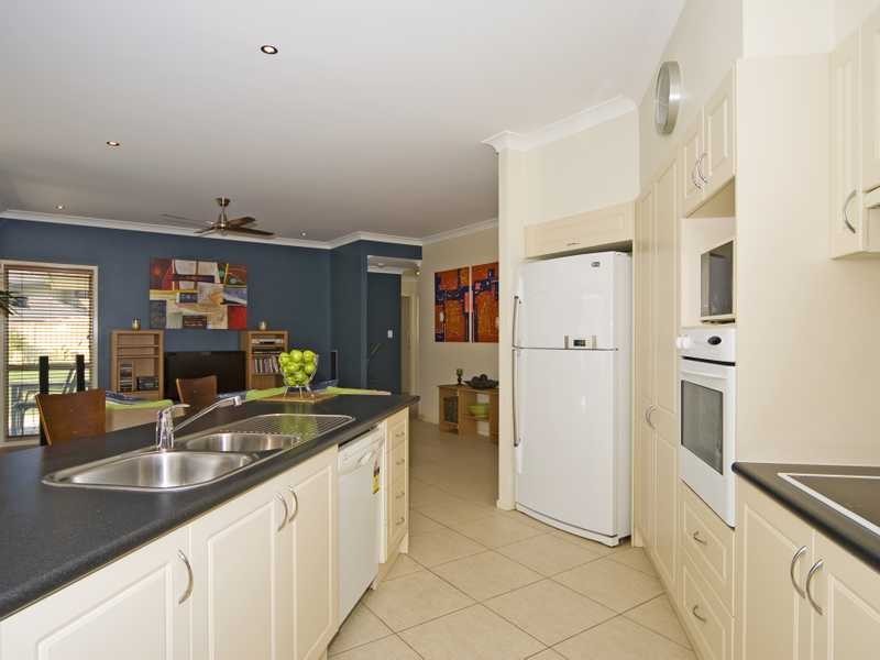 Flinders View QLD 4305