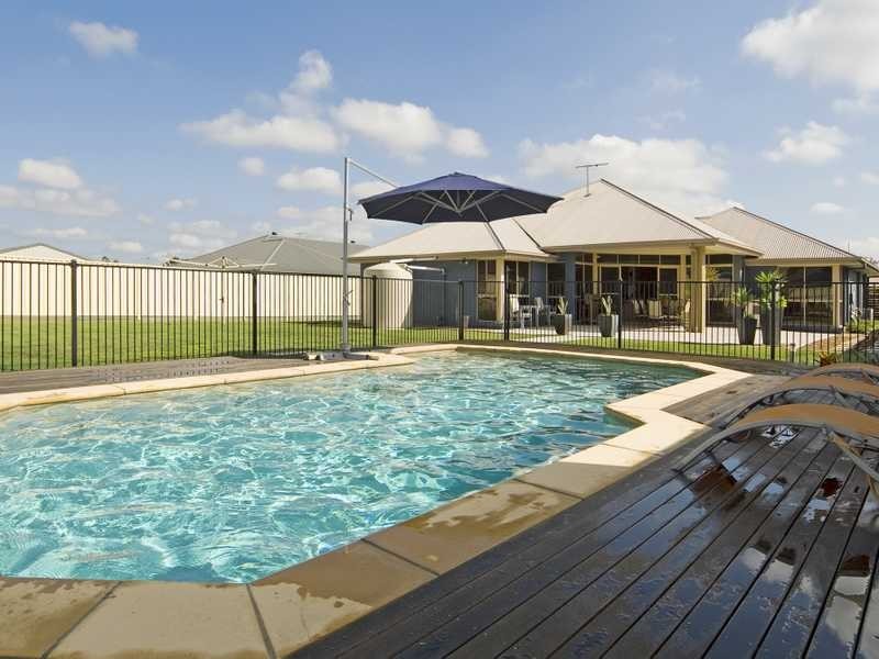 Flinders View QLD 4305