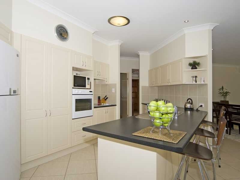 Flinders View QLD 4305