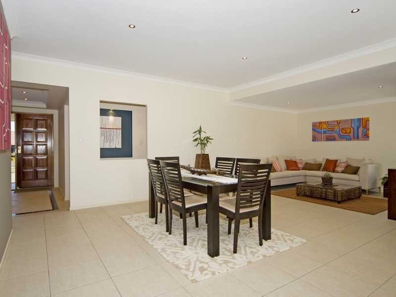 Flinders View QLD 4305