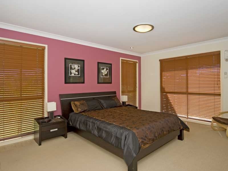 Flinders View QLD 4305