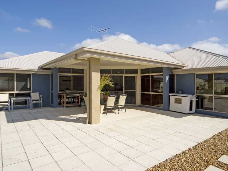 Flinders View QLD 4305