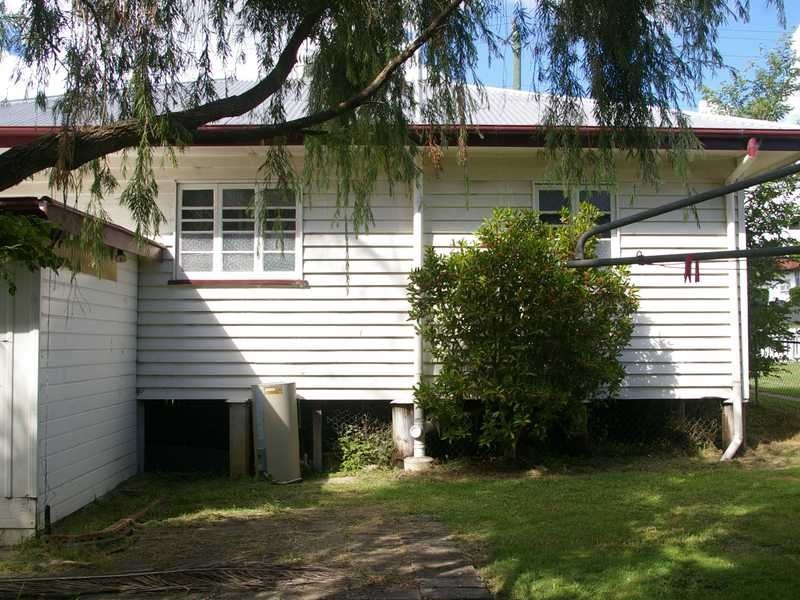 Booval QLD 4304