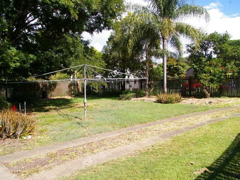 Woodend QLD 4305