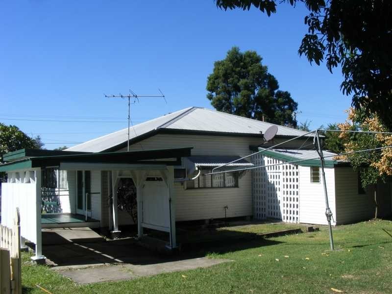 Newtown QLD 4305