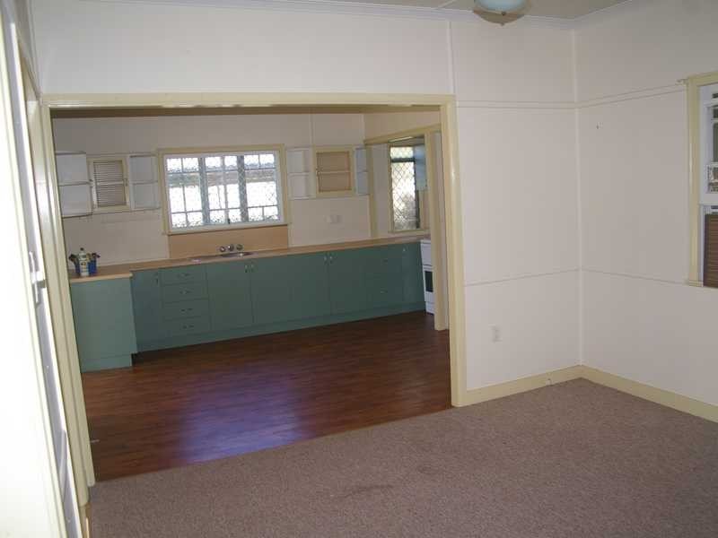 North Booval QLD 4304