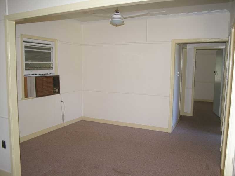 North Booval QLD 4304