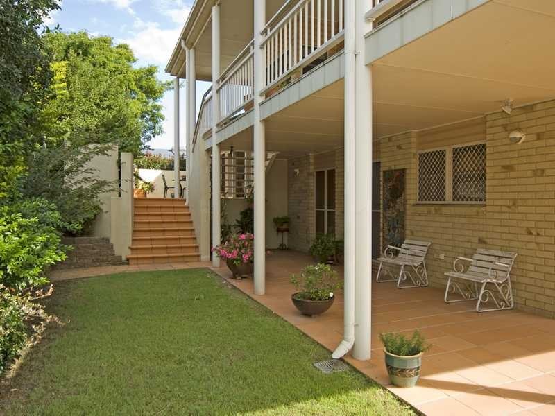 Flinders View QLD 4305