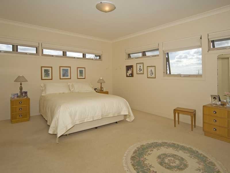 Flinders View QLD 4305