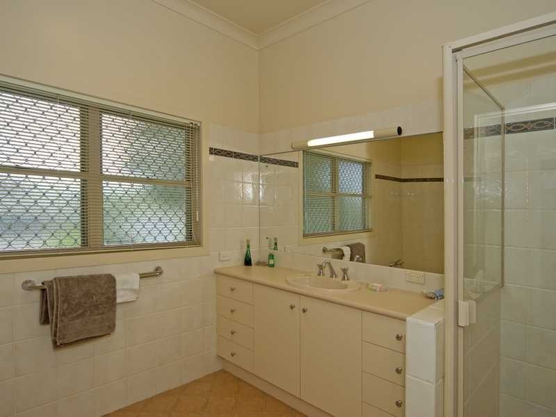 Flinders View QLD 4305