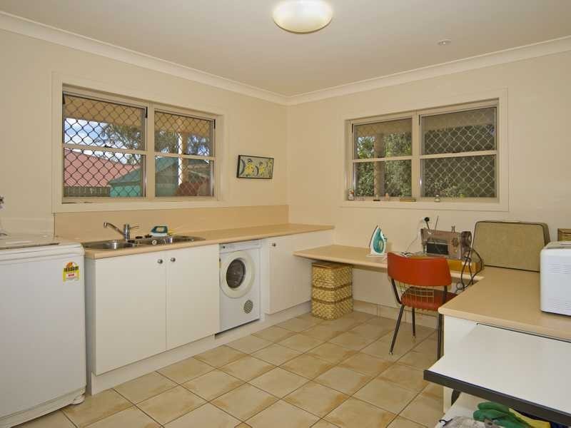 Flinders View QLD 4305