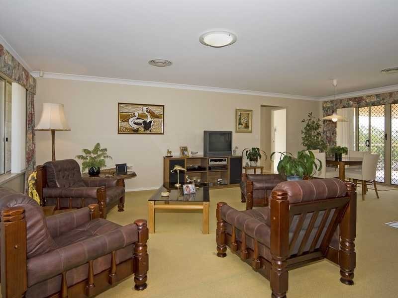 Flinders View QLD 4305