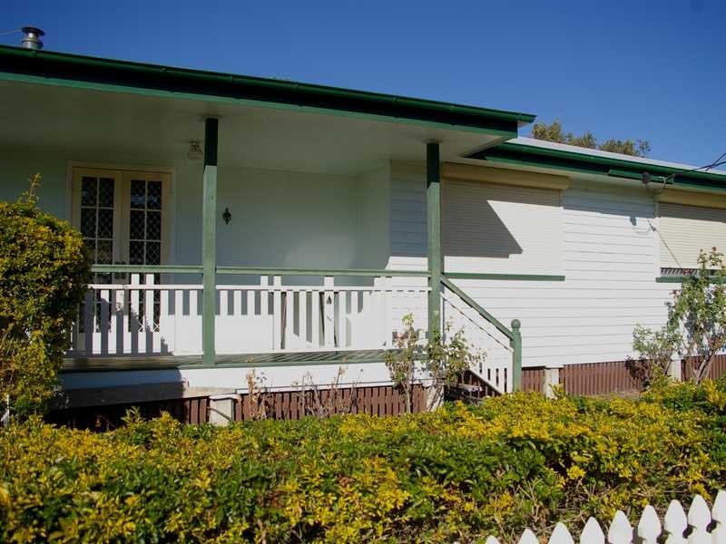 Raceview QLD 4305