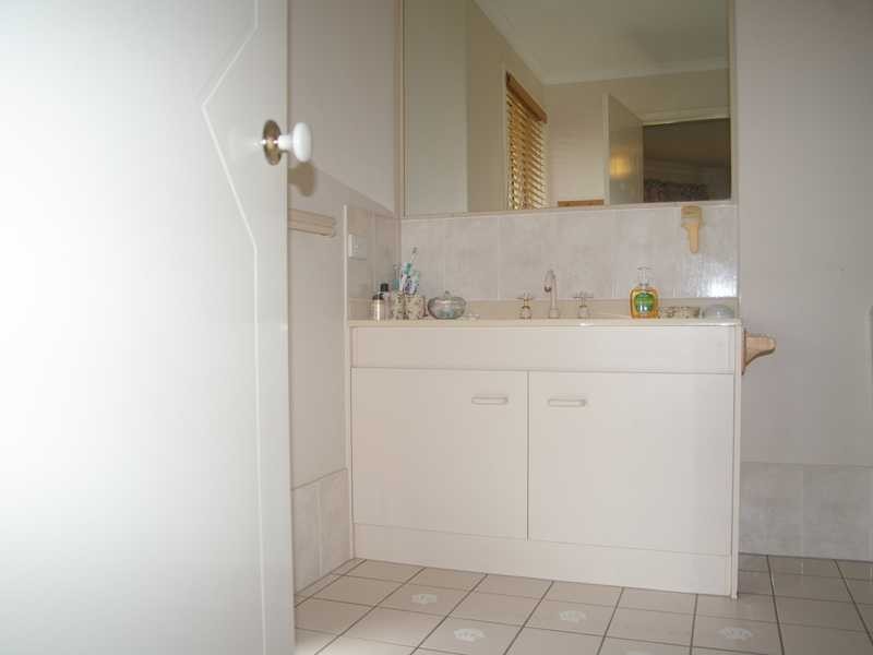 Flinders View QLD 4305