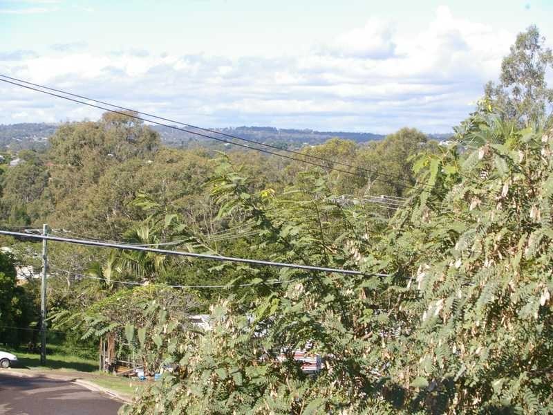 16 Birdwood Street, North Ipswich QLD 4305
