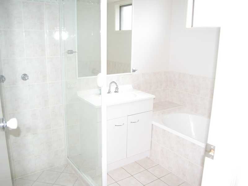 North Booval QLD 4304