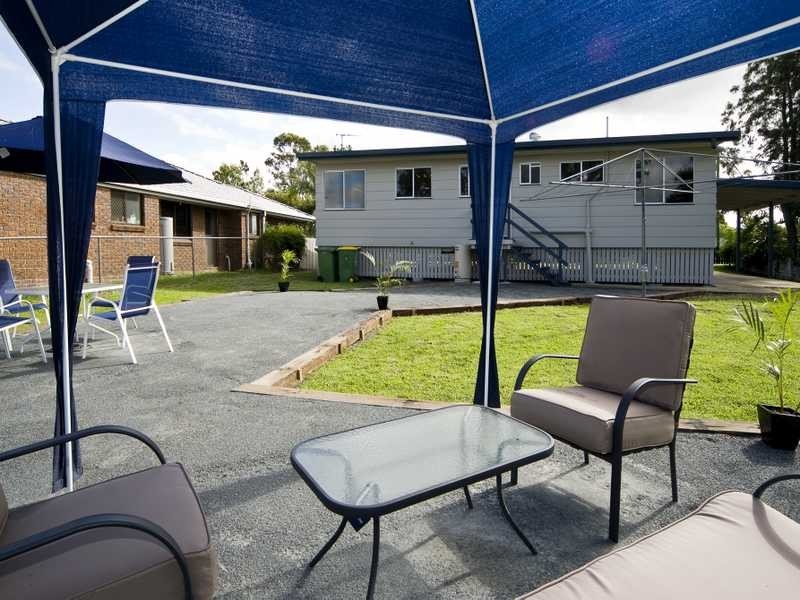One Mile QLD 4305
