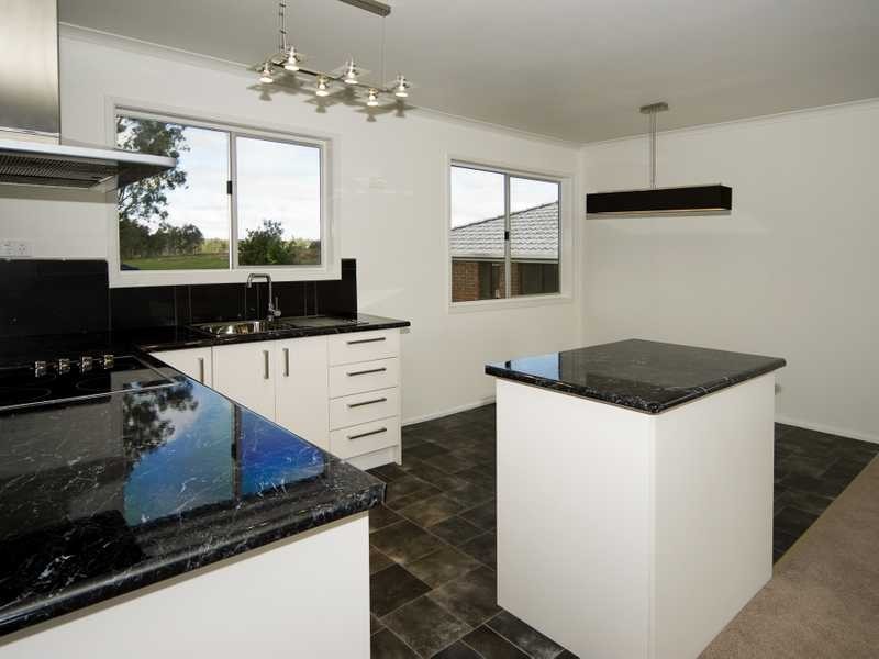 One Mile QLD 4305