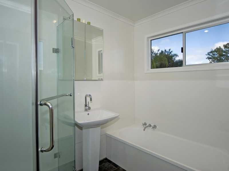 One Mile QLD 4305