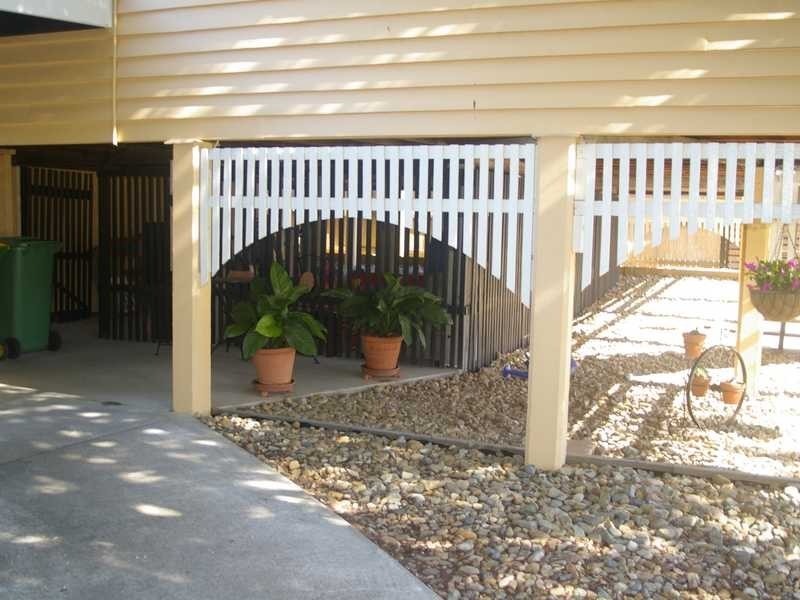 9 Foote Street, Newtown QLD 4305