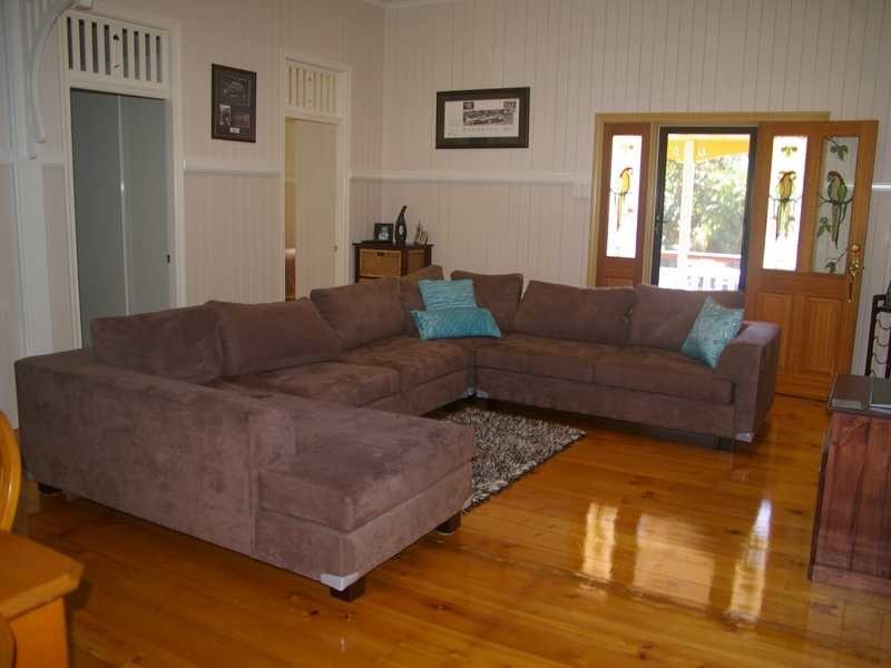 9 Foote Street, Newtown QLD 4305