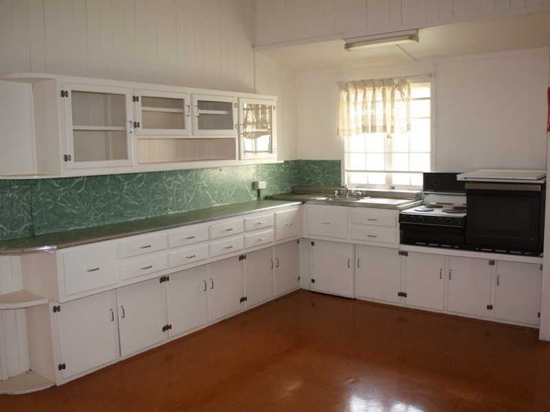 Booval QLD 4304