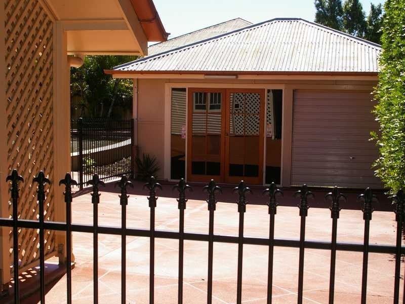 Newtown QLD 4305