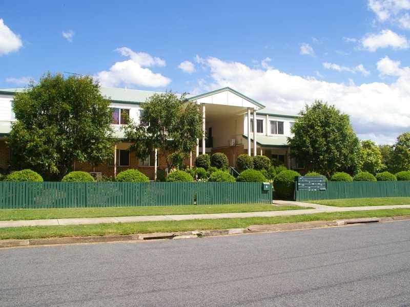 40/9 Lindsay Street, Bundamba QLD 4304