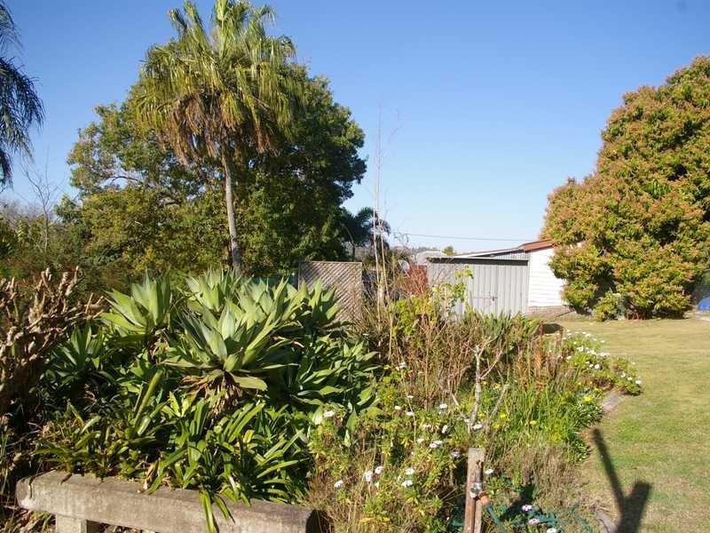 14 Mcgrath Lane, Booval QLD 4304