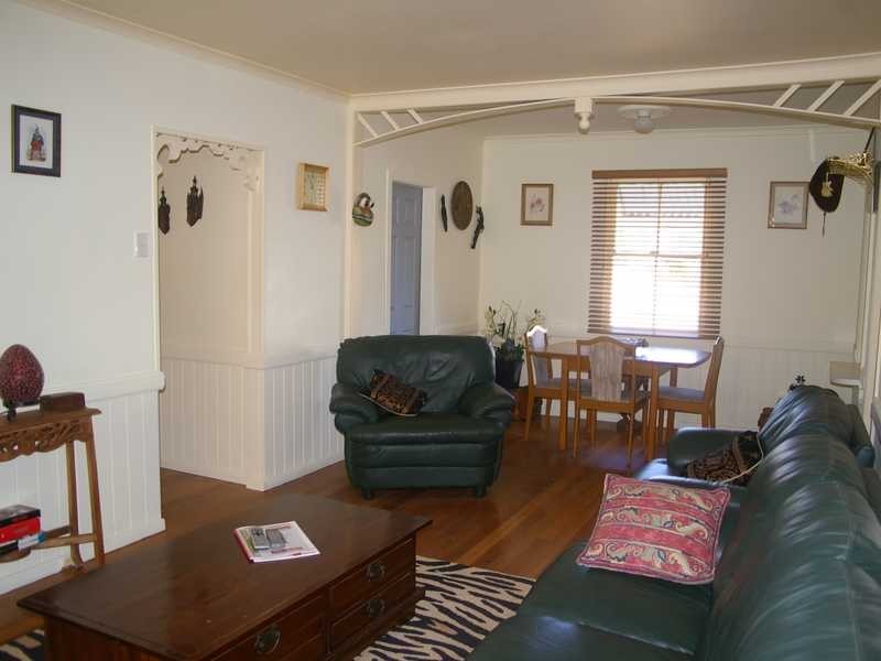 Blackstone QLD 4304