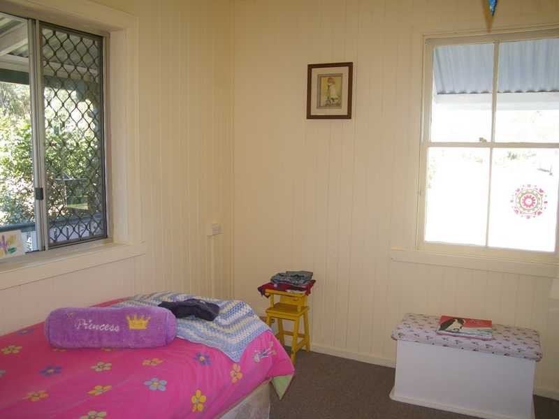 Blackstone QLD 4304