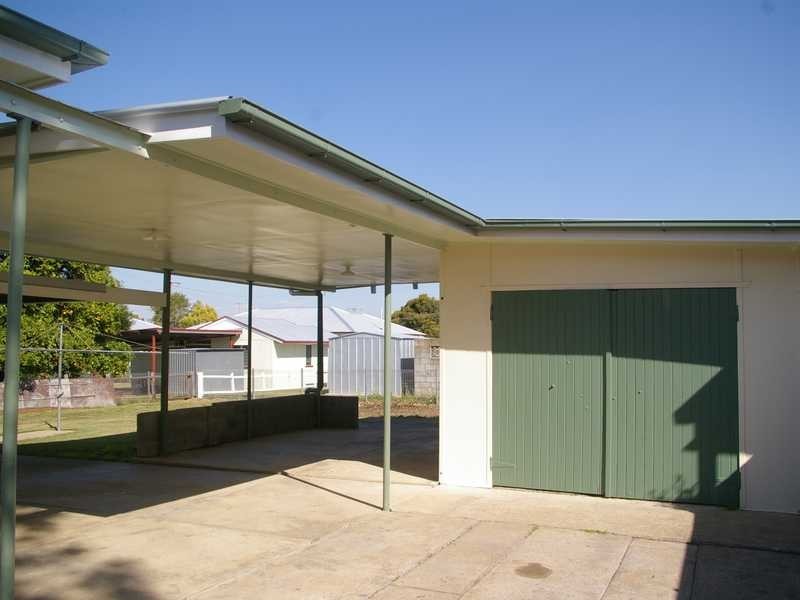 37 Rex Street, Eastern Heights QLD 4305