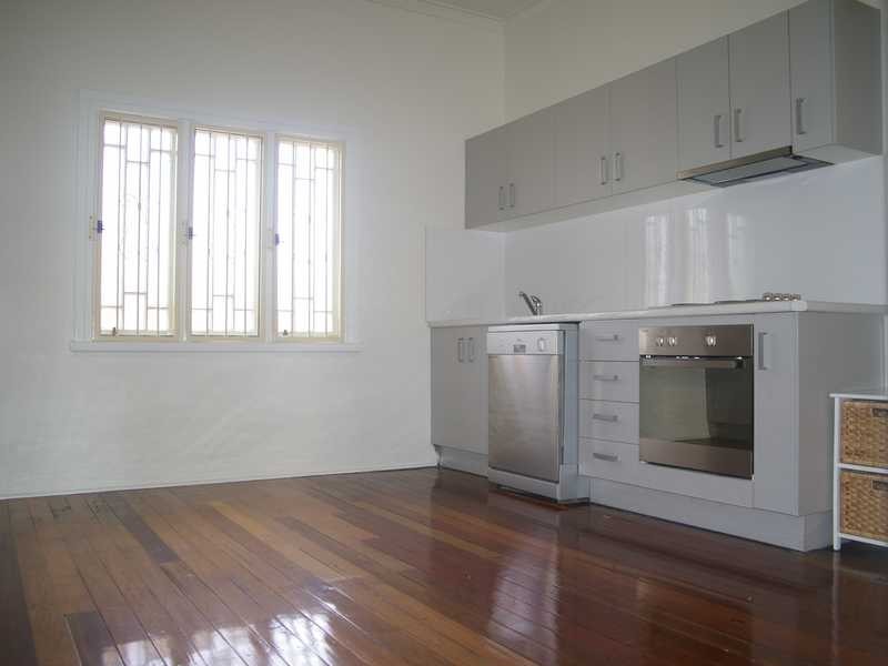 Silkstone QLD 4304