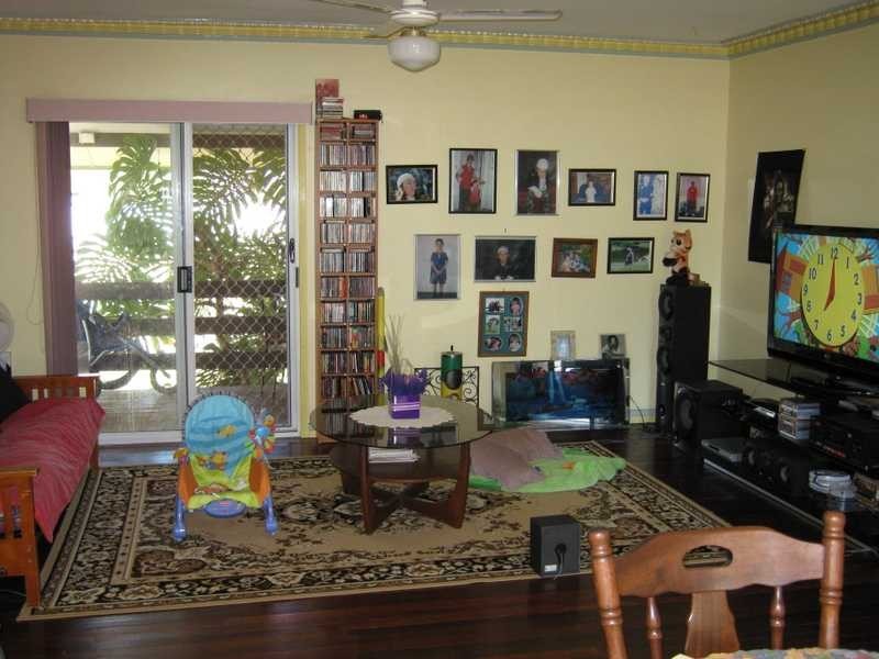 12 Jones Street, Bundamba QLD 4304