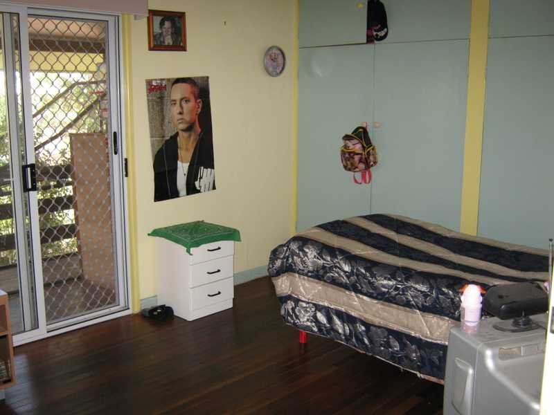 12 Jones Street, Bundamba QLD 4304