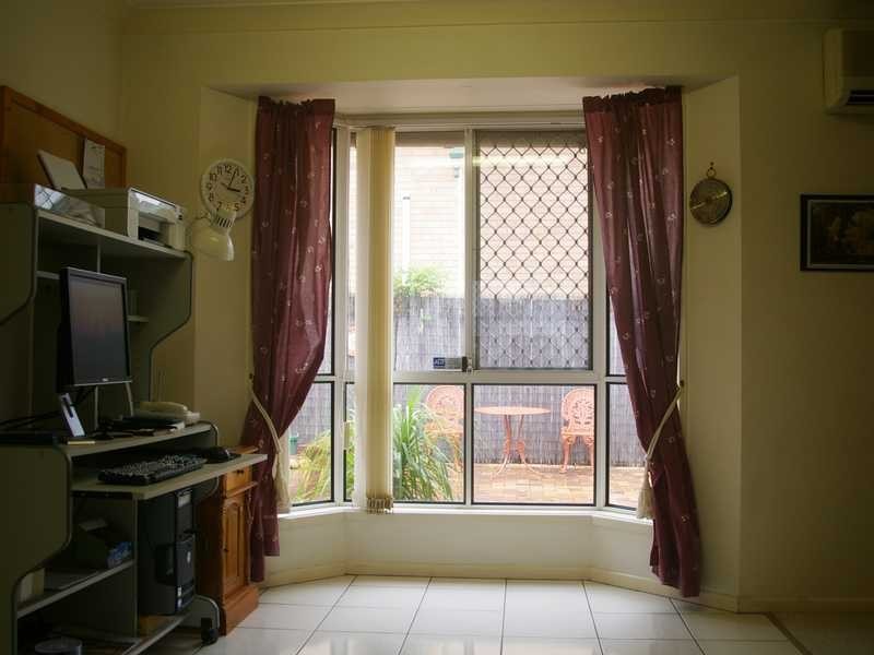 10 Rockman Drive, Raceview QLD 4305