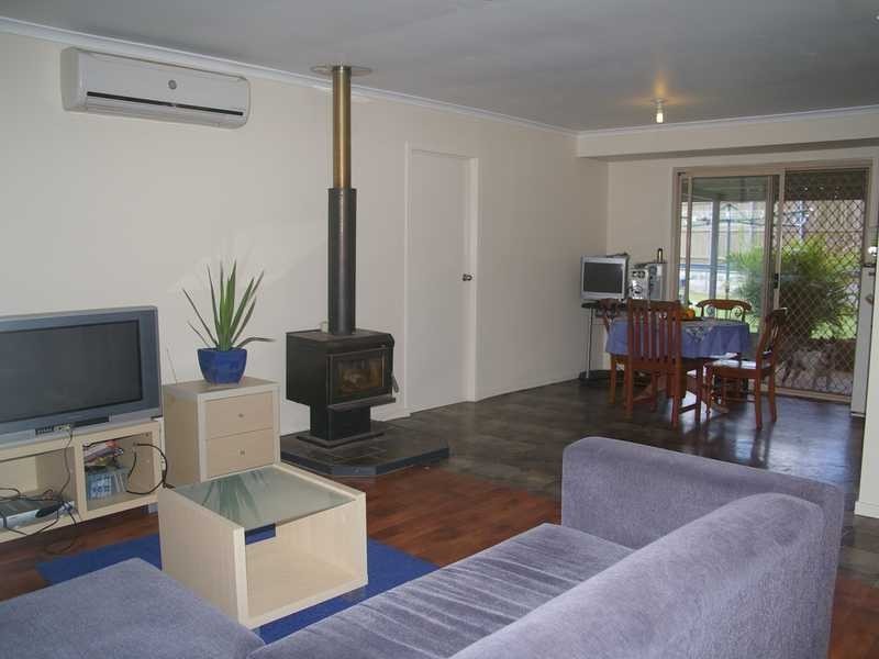 One Mile QLD 4305